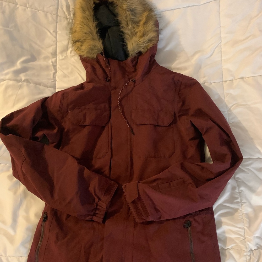 Volcom burgundy mid-long winter ski jacket